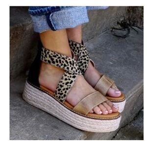 Diba True Day Timer Sandal Size 8.5